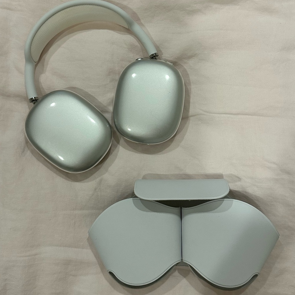 Apple AirPod max !!! - Picture 2 of 5